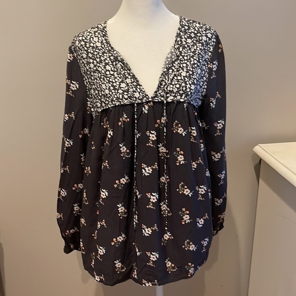 MATILDA Jane - The Breezeway Blouse black grey floral top shirt women’s NWT sz S - Picture 2 of 11